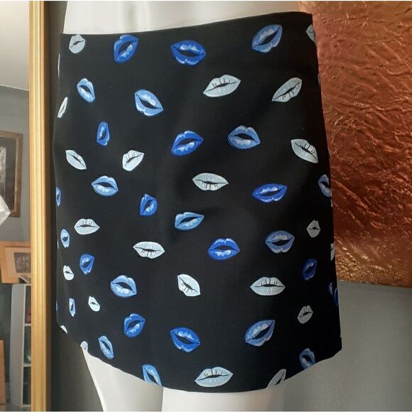 NWT Zara Lips Print Mini Skirt - Picture 3 of 11